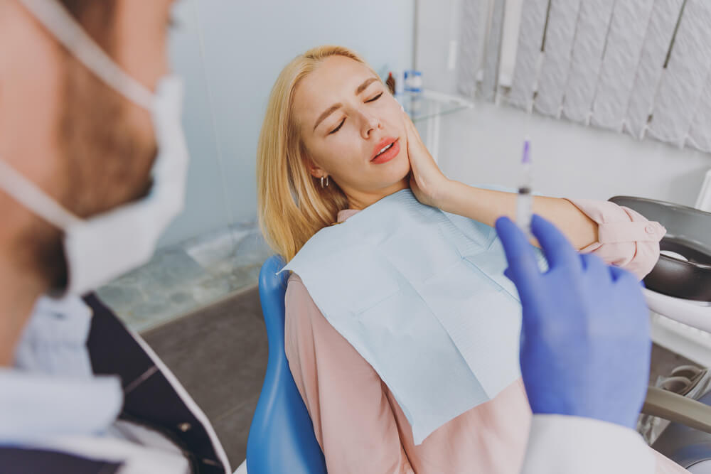 В каких случаях в стоматологии применяют анестезию?